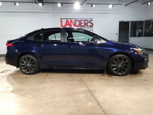 Used 2023 Toyota Corolla SE FWD image 8