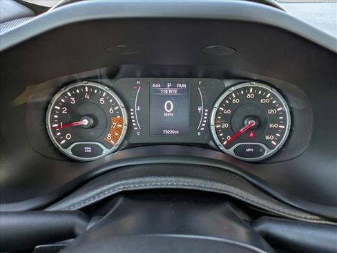 Used 2019 Jeep Renegade Altitude w/ Quick Order Package 2XM image 11