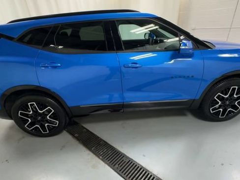 Used 2024 Chevrolet Blazer RS w/ Enhanced Convenience Package FWD image 9