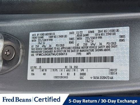Used 2022 Ford Escape SE w/ SE Sport Appearance Package AWD/4WD image 33