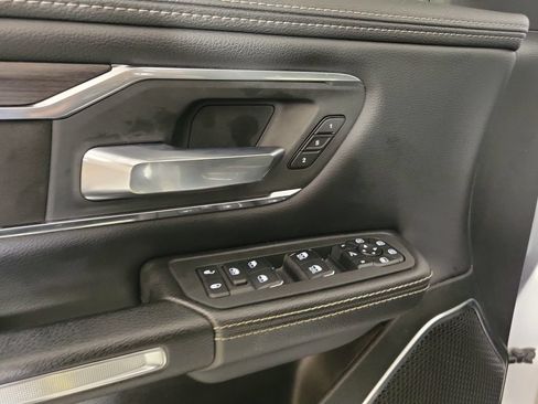 Used 2025 RAM 1500 Laramie w/ Sport Appearance Package AWD/4WD image 16