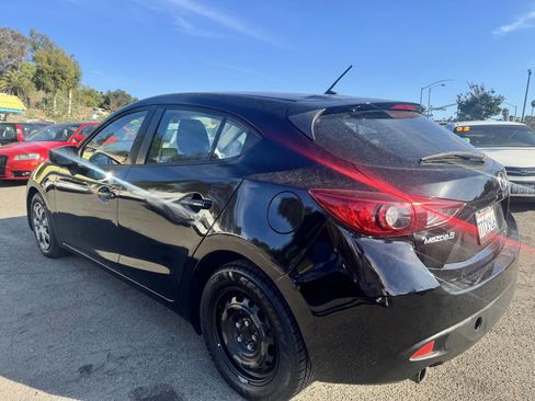 Used 2016 MAZDA MAZDA3 i Sport image 4