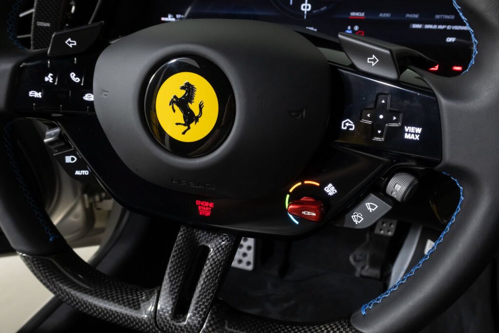 Used 2025 Ferrari 12Cilindri RWD image 33