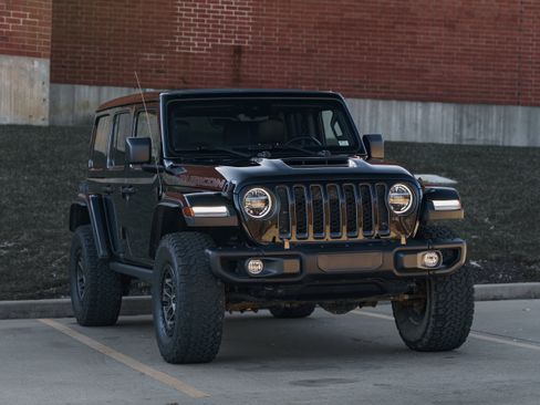 Used 2021 Jeep Wrangler Unlimited Rubicon w/ Xtreme Recon 35" Tire Package image 2