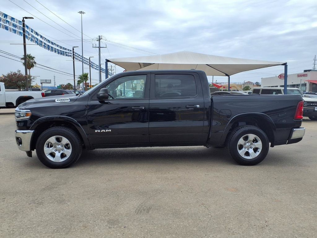 Used 2025 RAM 1500 Big Horn AWD/4WD image 5