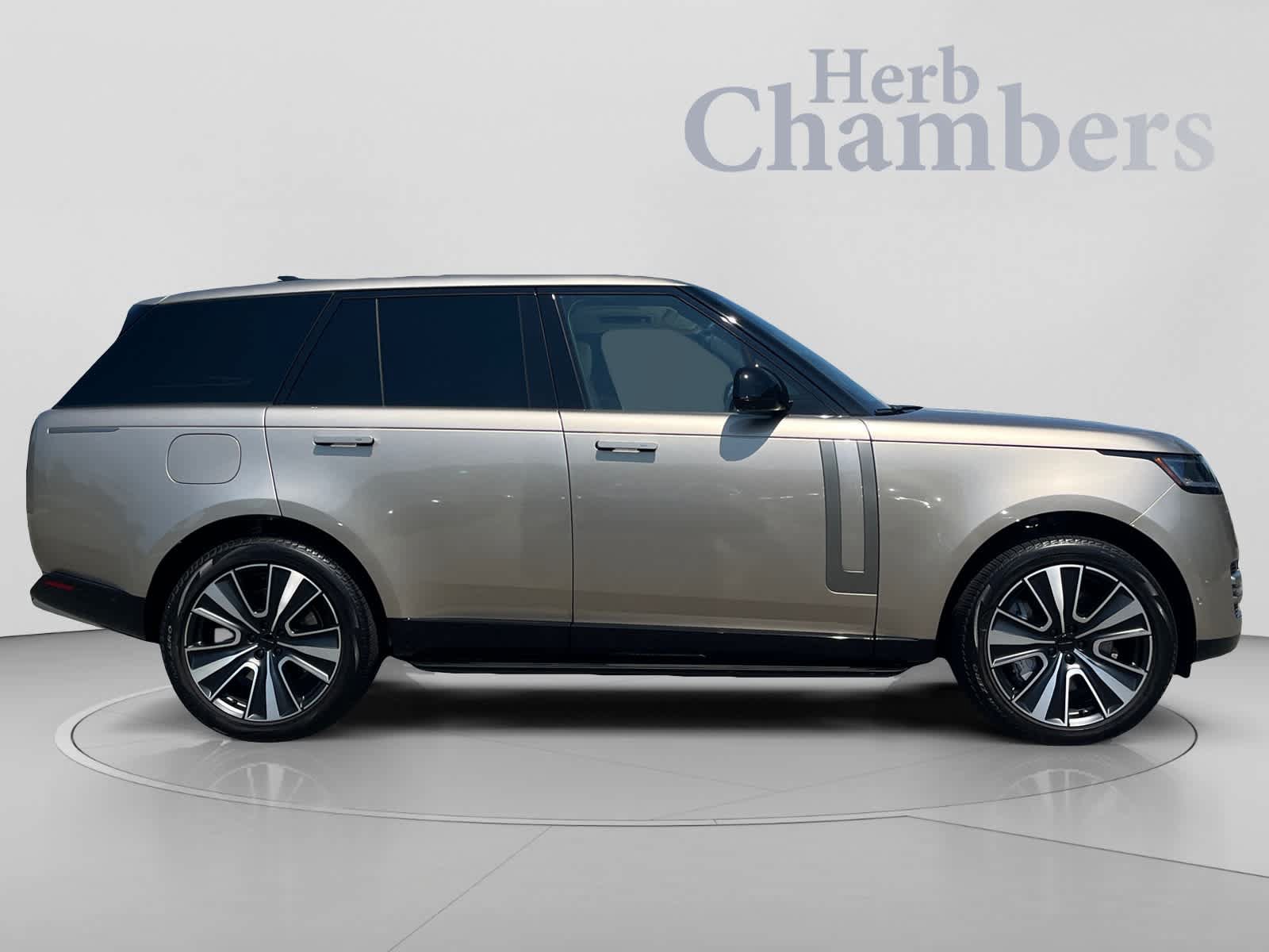 Used 2026 Land Rover Range Rover SE AWD/4WD image 13