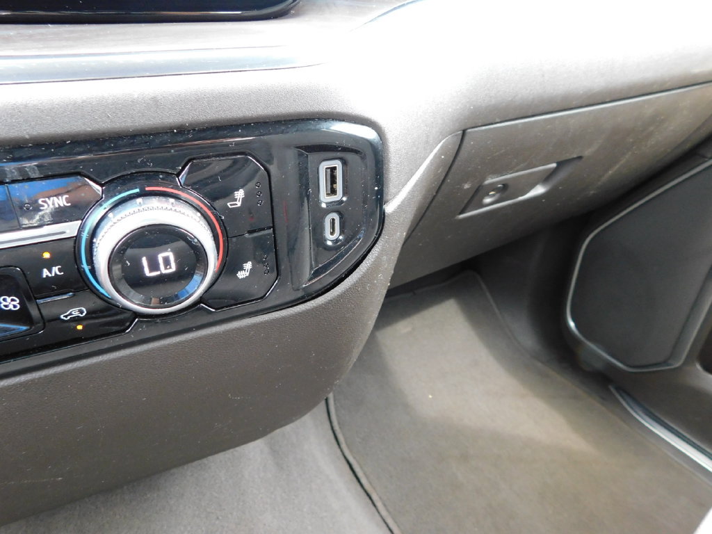 Used 2023 GMC Sierra 1500 SLT AWD/4WD image 39