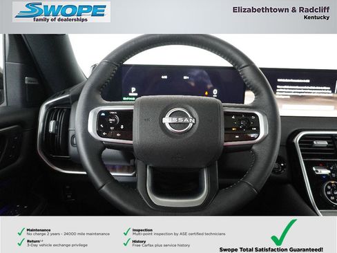 Used 2025 Nissan Armada Platinum image 18