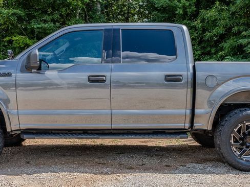 Used 2018 Ford F150 XLT RWD image 2