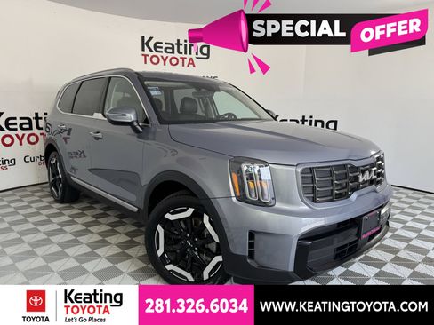 Used 2025 Kia Telluride S AWD/4WD image 2