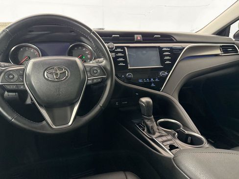 Used 2018 Toyota Camry XSE FWD image 31