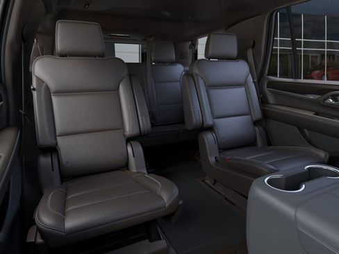 New 2024 GMC Yukon Denali w/ Advanced Technology Package AWD/4WD image 17