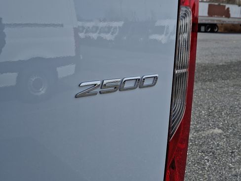 Used 2024 Mercedes-Benz Sprinter 2500 image 30