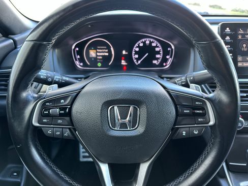 Used 2018 Honda Accord Sport image 23