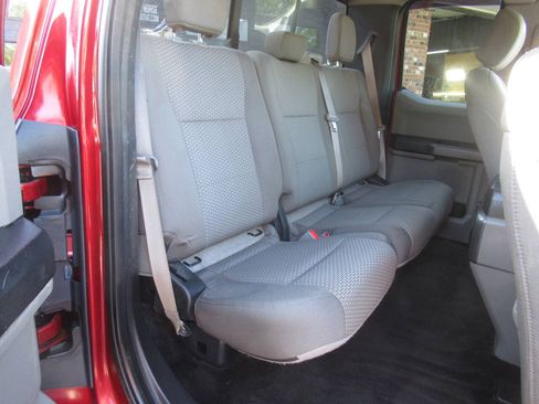 Used 2018 Ford F150 XLT w/ Equipment Group 302A Luxury AWD/4WD image 19