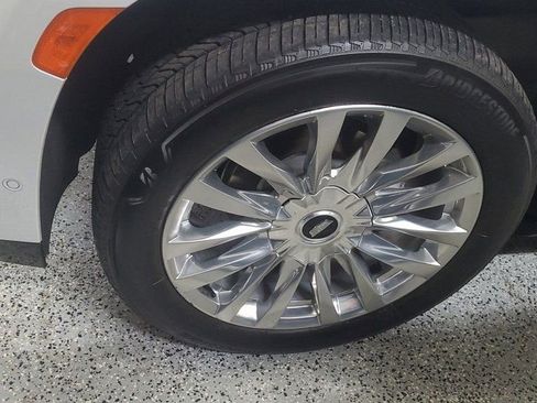 Used 2023 Cadillac Escalade Premium Luxury w/ Performance Package image 23