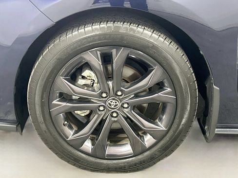 Used 2025 Toyota Sienna XSE w/ XSE Plus Package FWD image 31
