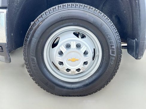 Used 2024 Chevrolet Silverado 3500 W/T w/ WT Convenience Package AWD/4WD image 28