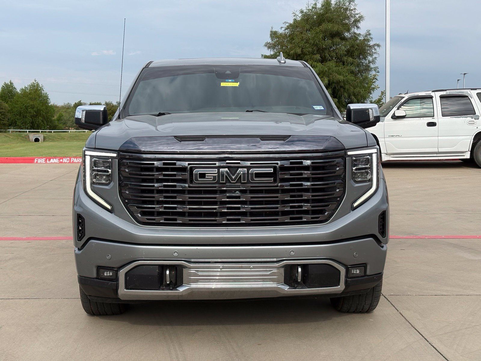 Used 2024 GMC Sierra 1500 Denali Ultimate AWD/4WD image 2