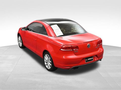 Used 2015 Volkswagen Eos Komfort FWD image 32