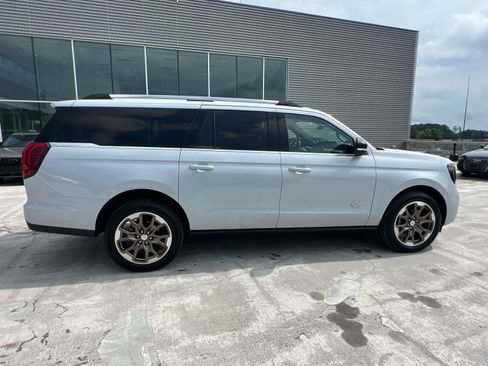 Used 2025 Ford Expedition Max King Ranch AWD/4WD image 4