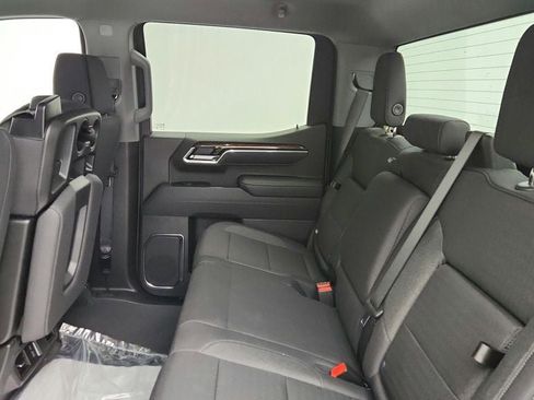Used 2025 GMC Sierra 1500 Elevation image 18