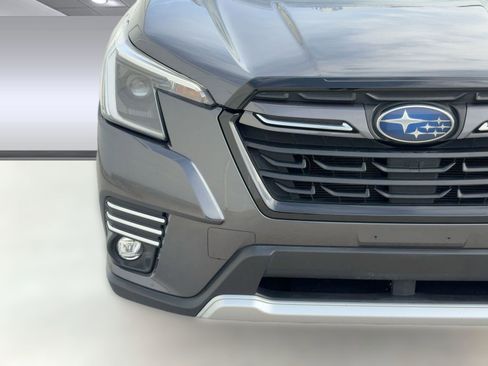 Used 2022 Subaru Forester Touring image 11