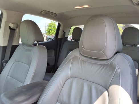 Used 2015 Chevrolet Colorado LT w/ Luxury Package AWD/4WD image 23