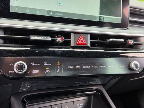 Used 2025 Kia K5 GT-Line w/ GT-Line Premium Package FWD image 22