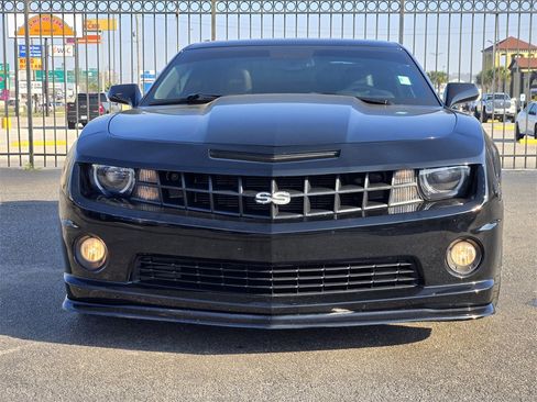 Used 2011 Chevrolet Camaro SS w/ RS Package image 2