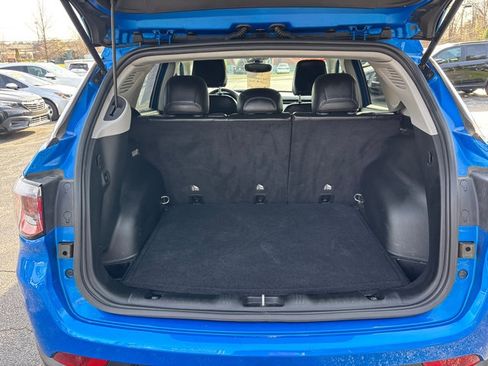 Used 2022 Jeep Compass Latitude w/ Convenience Group AWD/4WD image 8
