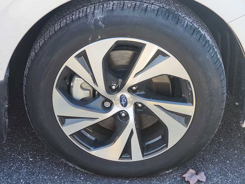 Used 2025 Subaru Legacy Premium image 7