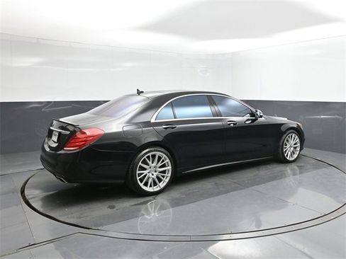 Used 2016 Mercedes-Benz S 550 Sedan image 11