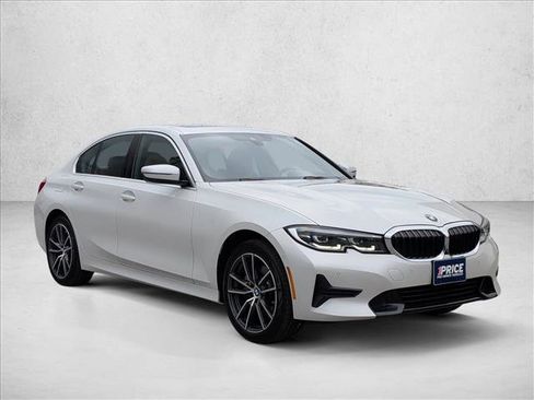 Used 2021 BMW 330i xDrive Sedan w/ Premium Package AWD/4WD image 3