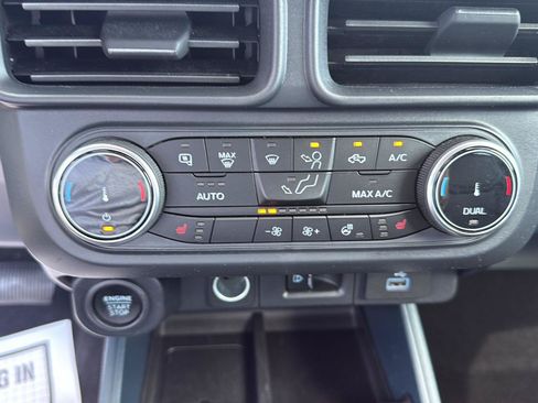 Used 2024 Ford Maverick Lariat w/ Black Appearance Package FWD image 14