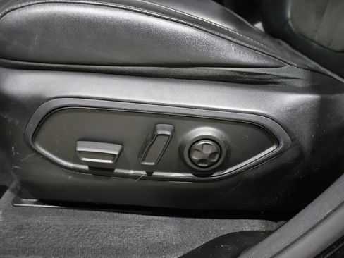 Used 2023 Jeep Grand Cherokee Altitude image 11