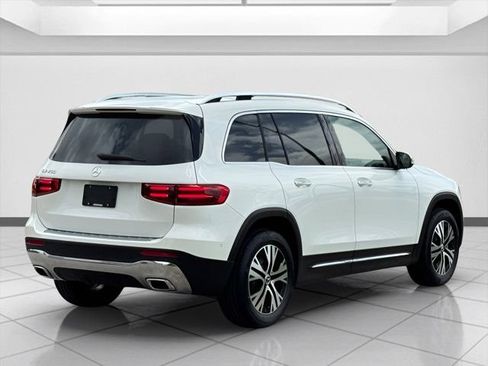 Certified 2025 Mercedes-Benz GLB 250 image 3