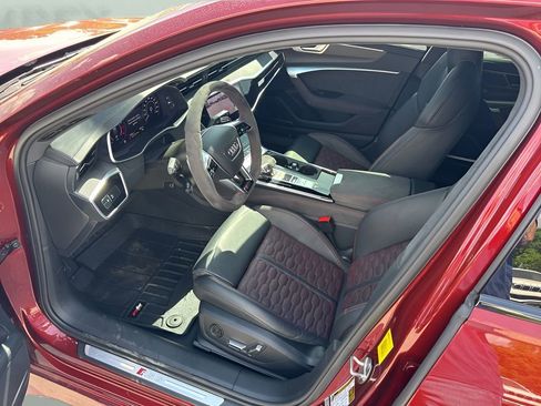 Used 2024 Audi RS 6 performance image 9