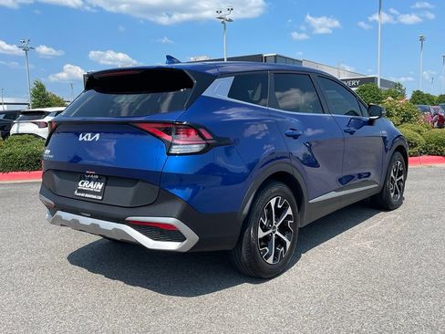 Certified 2024 Kia Sportage EX FWD image 8