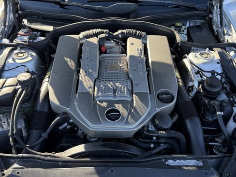 Used 2008 Mercedes-Benz SL 55 AMG w/ P1 Pkg image 18