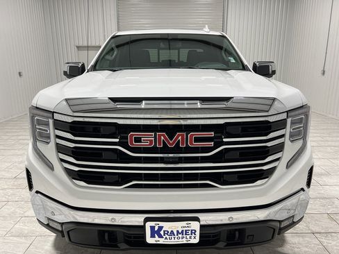 New 2026 GMC Sierra 1500 SLT image 30