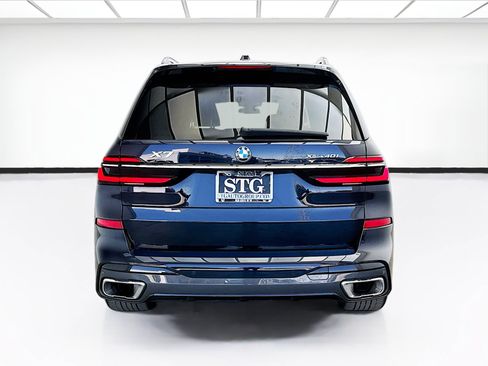 Used 2023 BMW X7 xDrive40i w/ M Sport Package AWD/4WD image 5