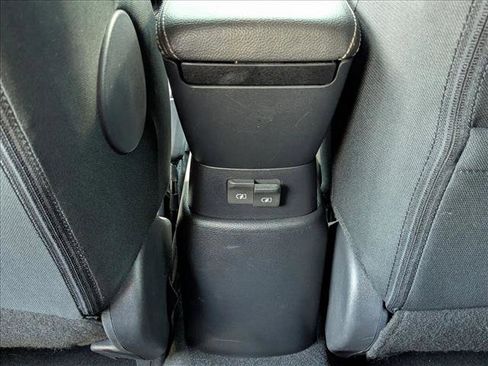 Used 2020 Nissan Versa SV image 17