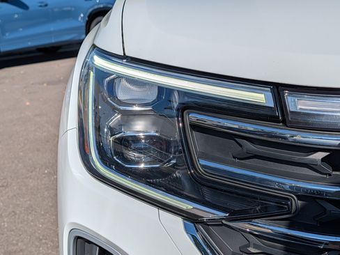 Certified 2025 Volkswagen Atlas SE AWD/4WD image 16