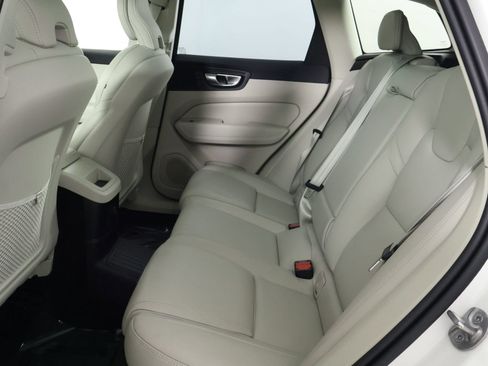 Used 2024 Volvo XC60 T8 Ultimate w/ Protection Package Premier AWD/4WD image 32