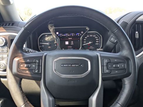 Used 2021 GMC Sierra 2500 Denali w/ Denali Ultimate Package AWD/4WD image 22
