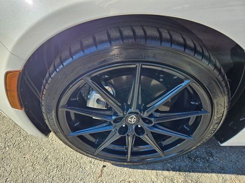 Used 2025 Toyota GR86 Premium w/ ALL Weather Mat Package (TMS) image 20