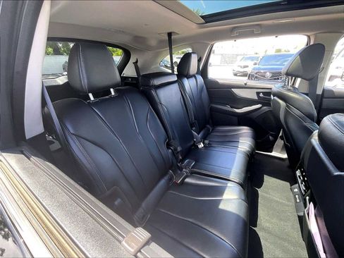 Used 2023 Acura MDX SH-AWD w/ Technology Package image 29
