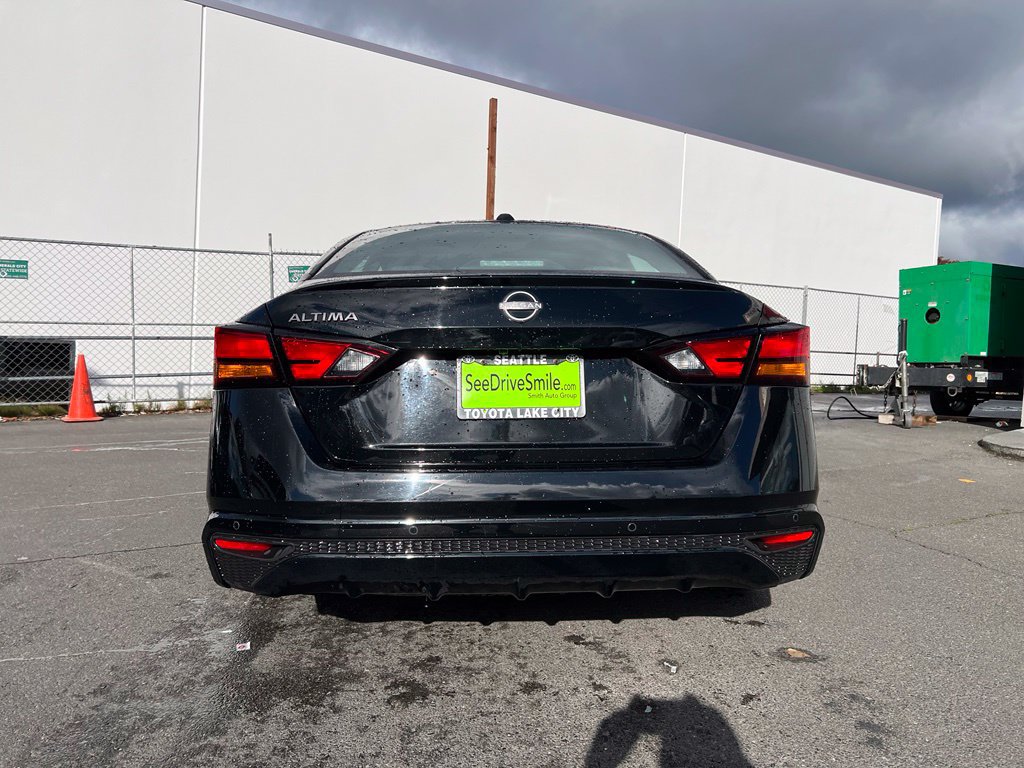 Used 2025 Nissan Altima 2.5 SV FWD image 5
