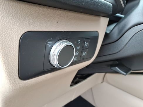 Used 2020 Ford Escape SE AWD/4WD image 12
